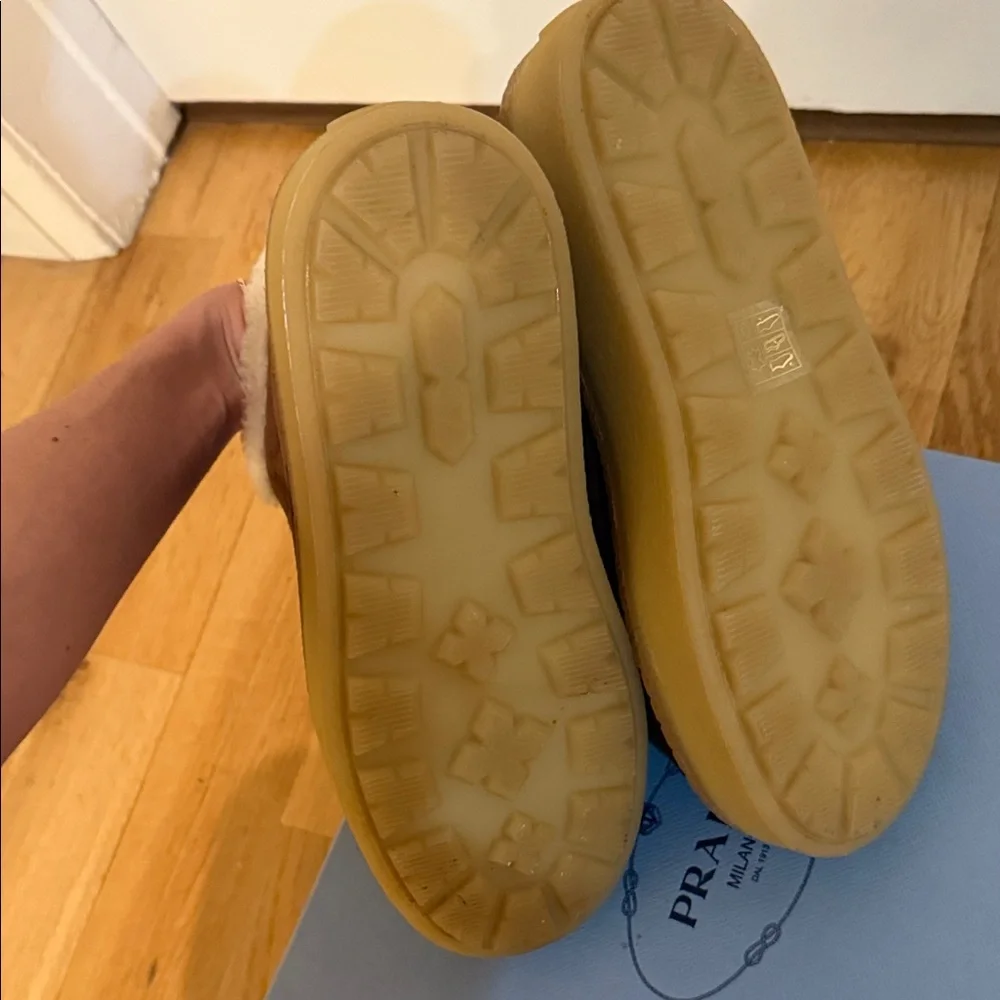 Prada suede platform boots - Picture 5 of 6